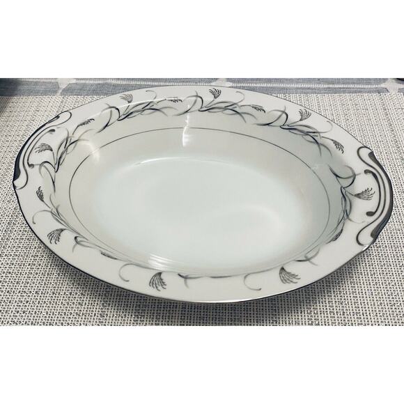 Harmony House China Platinum Garland Oval Vegetable Bowl - Picture 5 of 7